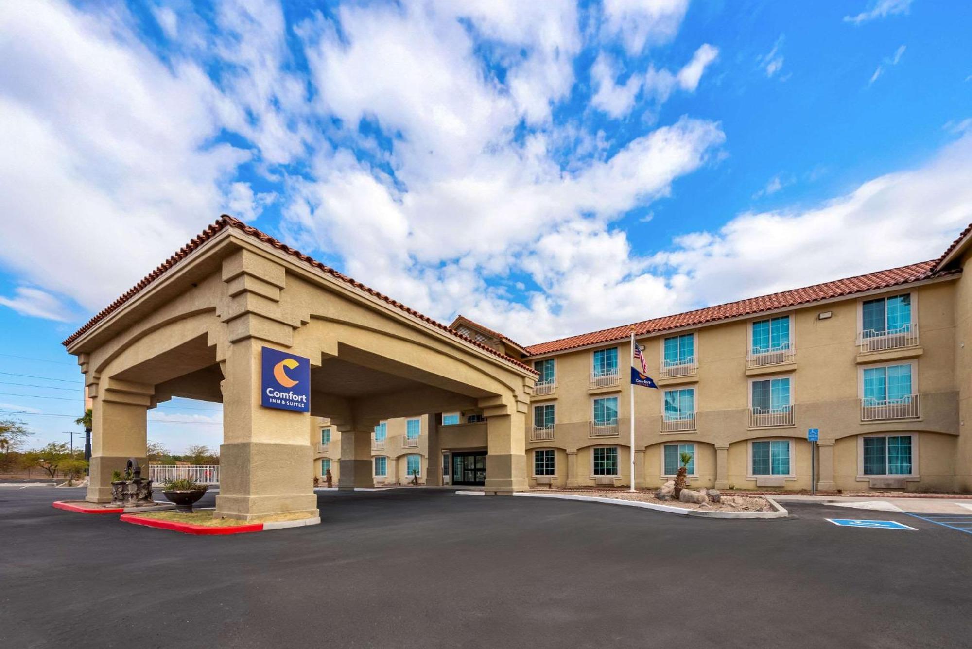 Comfort Inn & Suites El Centro I-8 Exterior photo